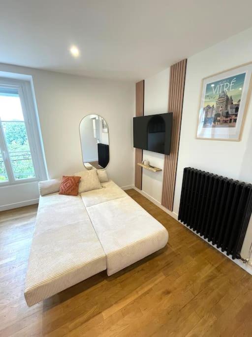 Appartement Calme Et Cosy Proche Centre Vue Chateau Vitré Eksteriør bilde