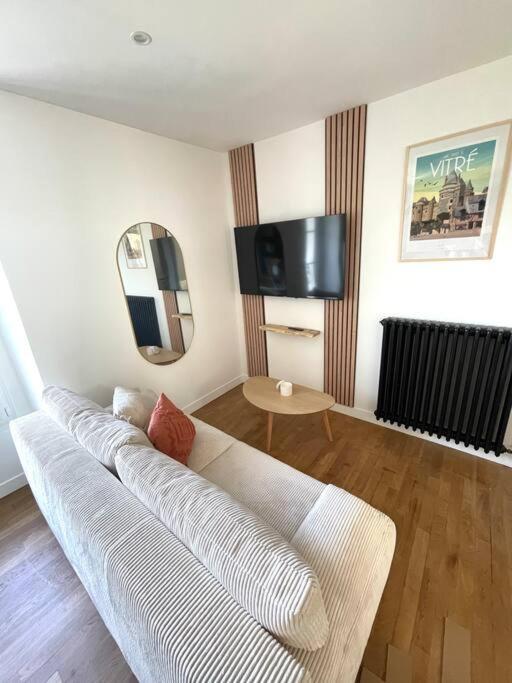 Appartement Calme Et Cosy Proche Centre Vue Chateau Vitré Eksteriør bilde